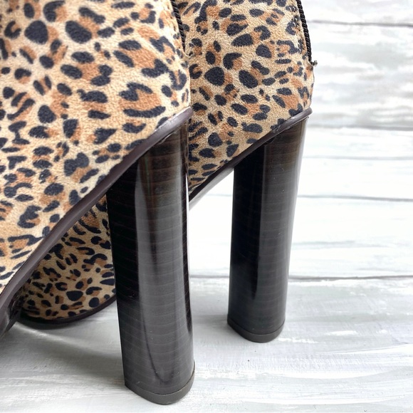Qupid Pointed Toe Leopard Print Heeled Booties Chunky Block Heel Ankle Boot 5.5M - Picture 9 of 16